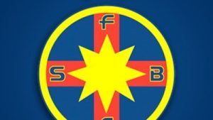 Fotbal: Laurențiu Reghecampf este antrenor principal la FCSB