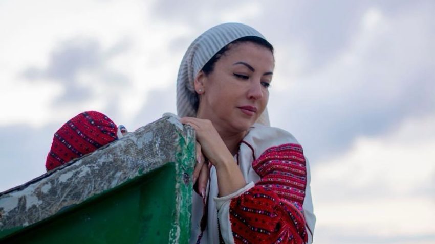 Laura Diaconu, avocata colecționară de costume tradiționale românești, invitată la Povești din Dobrogea