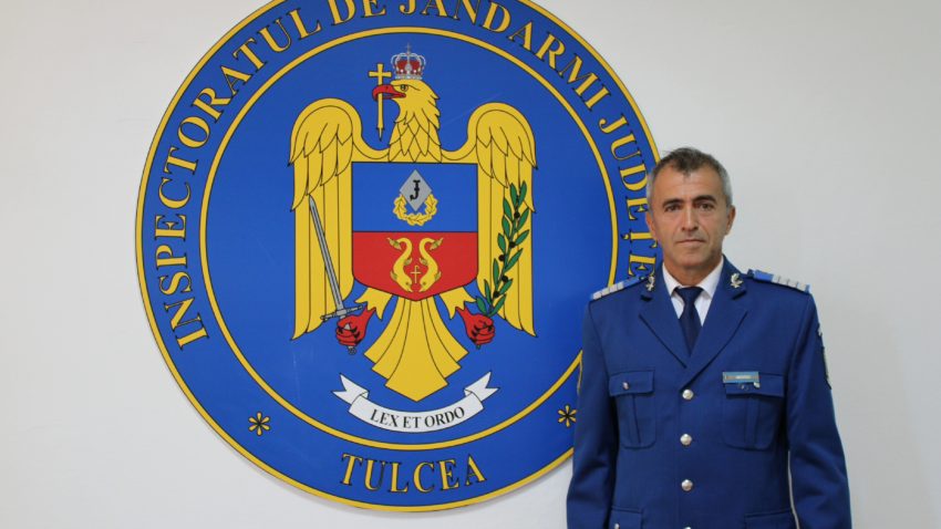 Respect și onoare, la final de carieră. Jandarmul tulcean Sorin Andrici trece în rezervă