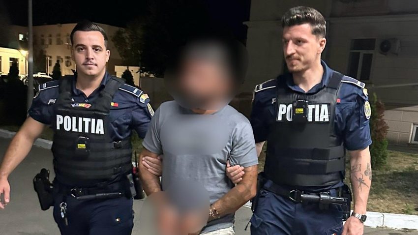 Suspect de furturi de pe plajă și dintr-un magazin din Mamaia, reținut de polițiști