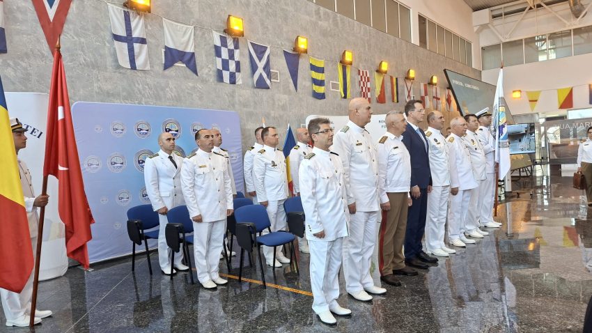 România a preluat comanda Grupului operativ naval pentru combaterea minelor marine din Marea Neagră