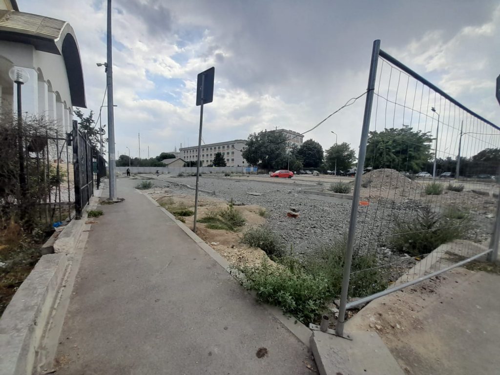 parc galerii Soveja - foto - Adi Bancila