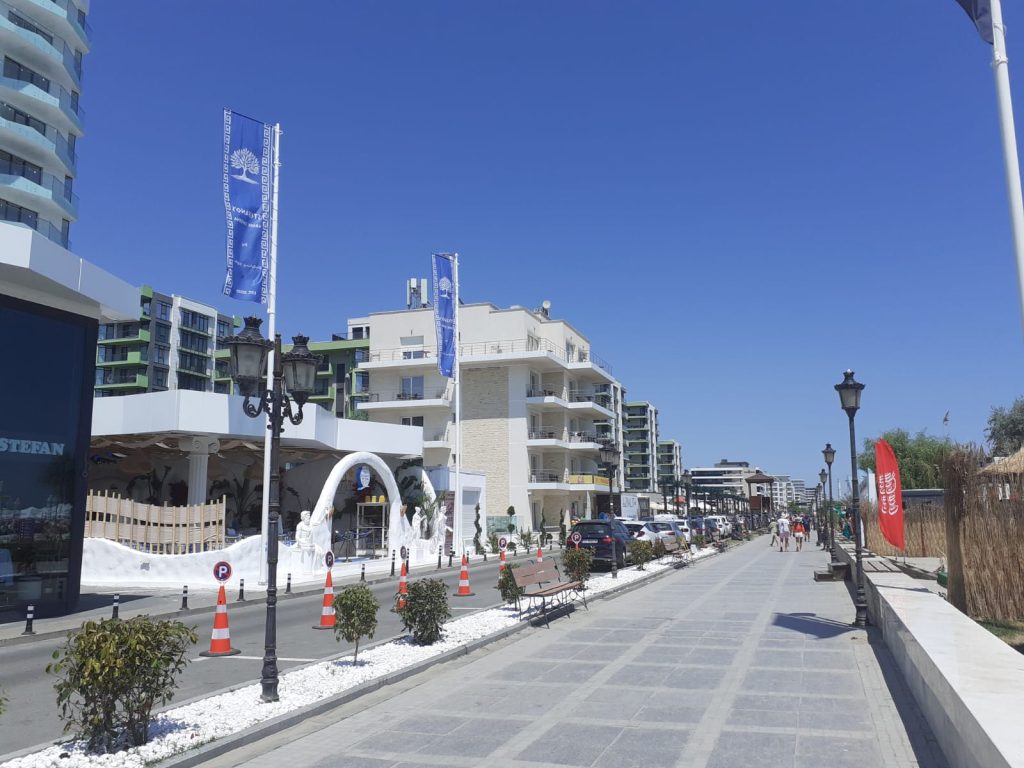 Mamaia Nord - foto - Laurentiu Despina