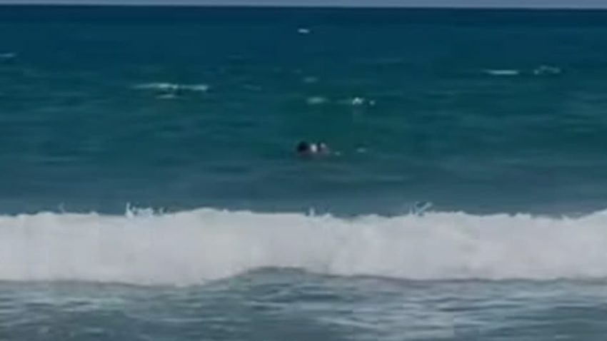 EFORIE SUD: Un turist a fost salvat de la înec, deși pe plajă era arborat STEAGUL GALBEN