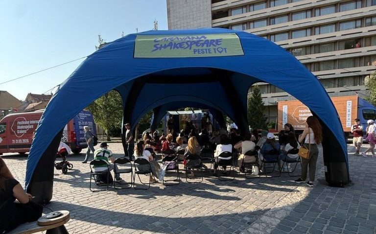 TULCEA: „Caravana Shakespeare – peste tot”, duminică, la Niculițel