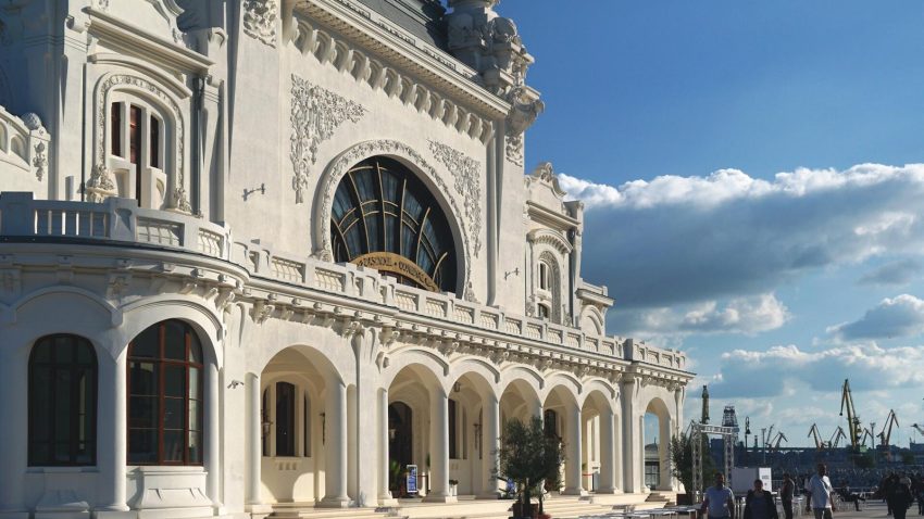 CONSTANȚA: O capodoperă semnată de Nicolae Grigorescu va fi expusă, în premieră, la Cazino