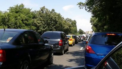 Trafic aglomerat pe Autostrada A2 și pe DN 39