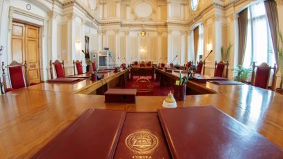 CCR discută miercuri sesizarea Înaltei Curți în legătură cu legea privind pensiile de serviciu ale magistraților
