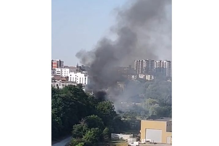 CONSTANȚA: Incendiu în zona complexului comercial Vivo