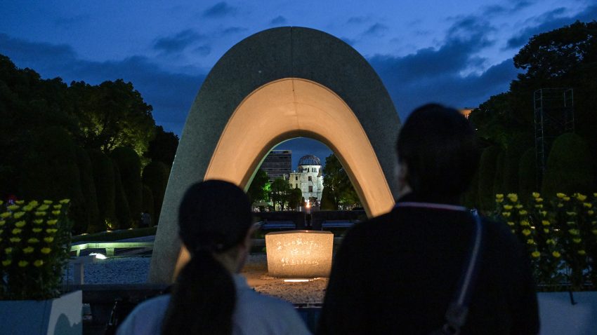 Minut de reculegere la 80 de ani de la lansarea bombei atomice asupra orașului japonez Hiroshima