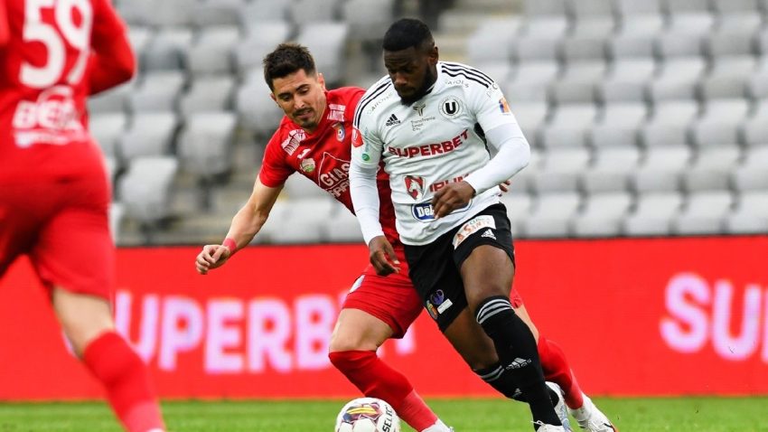 FCSB l-a transferat pe atacantul senegalez Mamadou Thiam de la Universitatea Cluj.