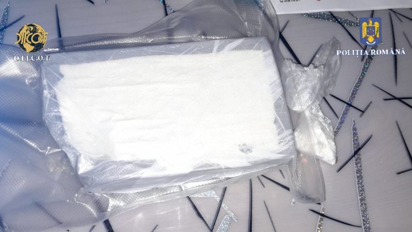 LUMINA: Bărbat reținut pentru trafic de cocaină