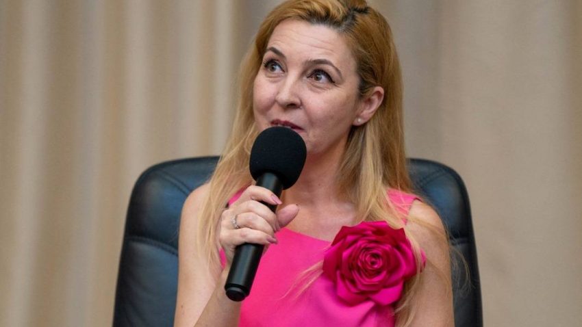 Povești din Dobrogea | Interviu cu scriitoarea Amelia Stănescu, doctor în filologie, cadru universitar și directorul Bibliotecii Județene Constanța