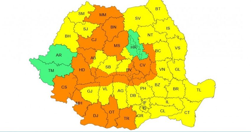 CONSTANȚA/TULCEA: Cod galben de ploi, vijelii, descărcări electrice și caniculă