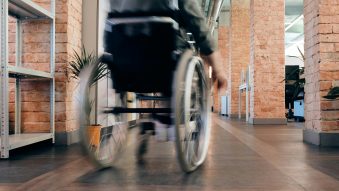 CONSTANȚA: Persoanele cu dizabilități care vor să înceapă o afacere au la dispoziție un program de finanțare