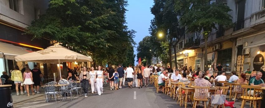 CONSTANȚA: Bulevardul Tomis devine pietonal în weekend