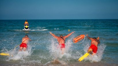 UPDATE | EFORIE SUD: Bărbat în vârstă de 30 de ani, scos inconștient din mare, declarat decedat