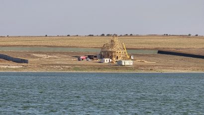 SOR: Construcții ilegale sfidează legea în aria naturală protejată Lacul Techirghiol
