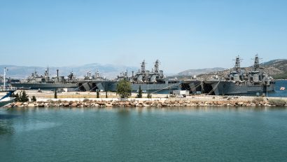 GRECIA: Români arestați pentru spionaj, după ce au fotografiat o bază navală