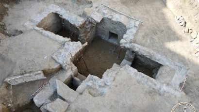 FOTO-VIDEO | Monument de tip hypogeu în formă de cruce, unicat în Dobrogea, prezentat de arheologii MINA