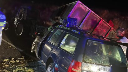 Cum s-a produs accidentul dintre o mașină și un tractor, în urma căruia o persoană a murit