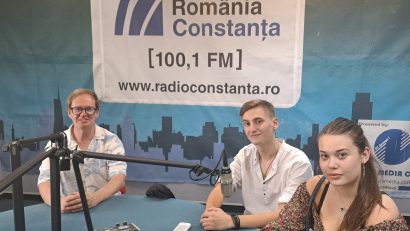 Trupa de teatru AICI ne invită la la noua sa premieră: „Flautul fermecat”