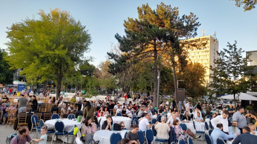 FOTO/CONSTANȚA: Acțiune caritabilă „1000 de ghiozdane = 1000 de visuri împlinite”