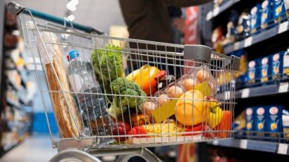 Inflația a urcat, în august, până aproape de 10%