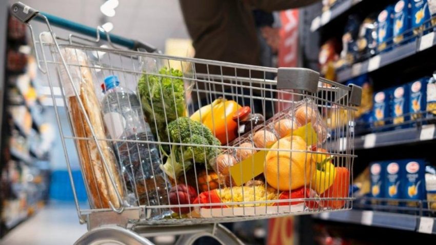 Inflația a urcat, în august, până aproape de 10%