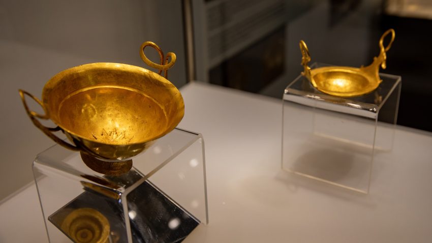 FOTO | Noi descoperiri arheologice din Necropola tumulară Callatis, prezentate de Muzeul Național de Istorie din Capitală