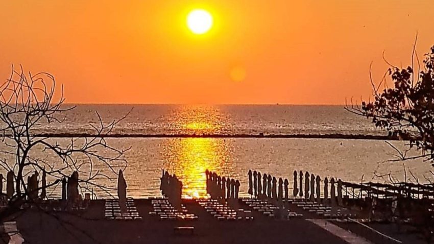 Vremea rămâne caldă în Dobrogea și pe litoral