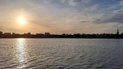 Vreme în general închisă și izolat va ploua slab, în Dobrogea și pe litoral