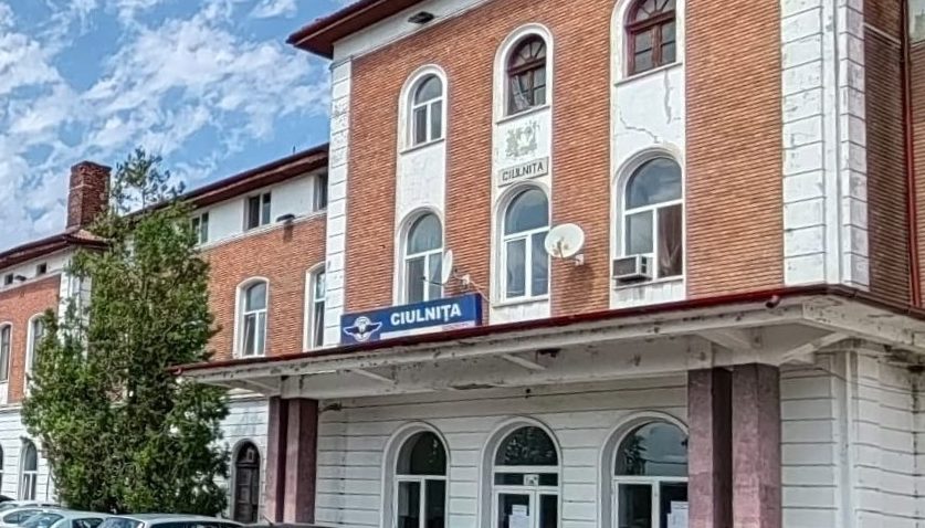 Circulația trenurilor este întreruptă pe Magistrala 800, între Ciulnița și Dragoș Vodă