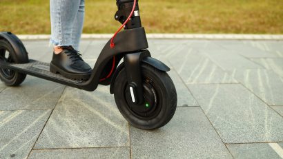 Lege promulgată: Polița RCA devine obligatorie pentru trotinetele și bicicletele electrice