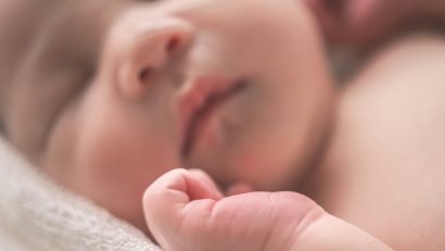Programul „BEBE TRUSOU”. Ce trebuie să știe familiile care au depus cereri în perioada februarie – aprilie 2024