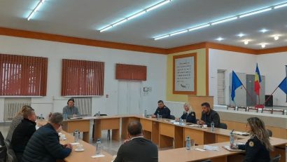 POARTA ALBĂ: Întâlnire de lucru între reprezentanții Penitenciarului și angajatori