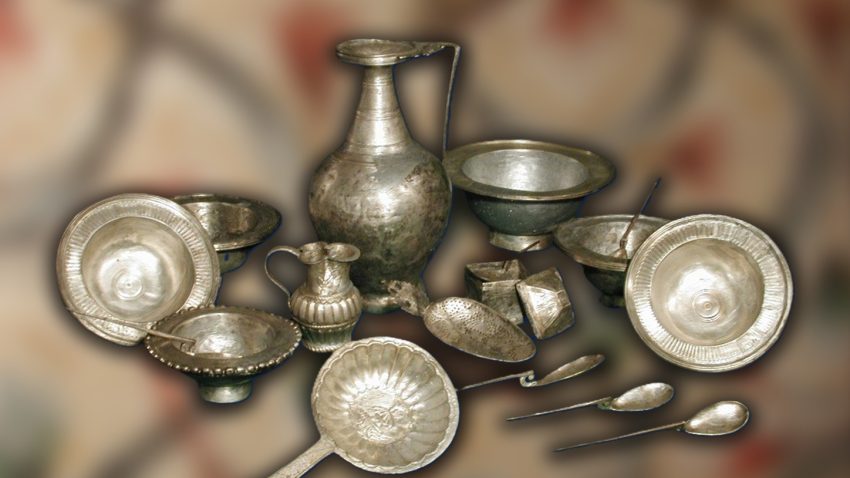 AUDIO | Peste 80 de artefacte din patrimoniul arheologic dobrogean, cu temă creștină, rămân expuse până pe 15 ianuarie la Palatul Braunstein din Iași