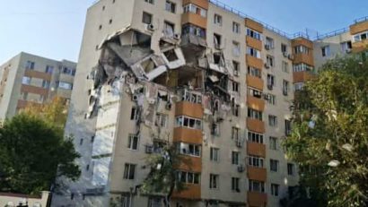 UPDATE / IGSU: În urma exploziei din București, 13 persoane au ajuns la spital, iar trei au decedat