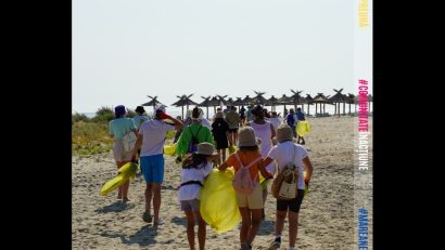 TULCEA: Acţiune de ecologizare a plajei din Sulina, de Ziua internaţională a Mării Negre