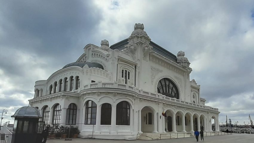 CONSTANȚA: Se relansează licitația publică pentru spațiul unei viitoare cafenele-bistro la Cazino