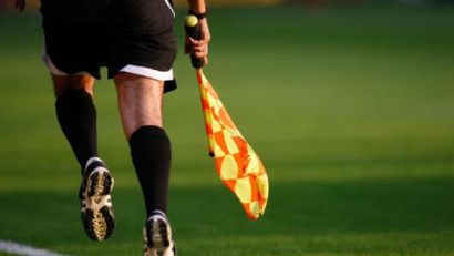 Arbitrii și observatorii meciurilor de astăzi din Superliga de fotbal