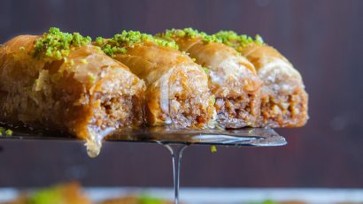 AUDIO | Delicioasa Baclava, pusă pe tava ospitalității la „Piesa de patrimoniu”