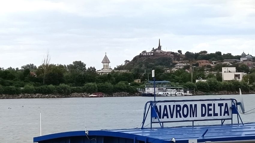TULCEA: Transportul călătorilor în Deltă, nefinanțat trei săptămâni de Ministerul Transporturilor