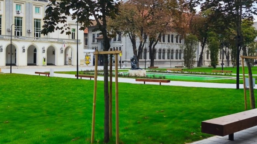 CONSTANȚA: Reabilitarea parcului de la Teatrul Oleg Danovski, între aprecieri și critici