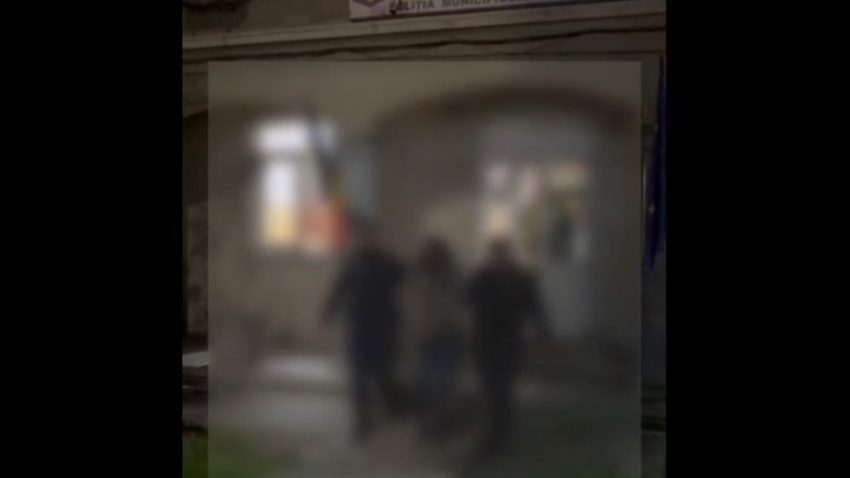 MEDGIDIA: Trei persoane, printre care și un minor, reținute pentru tâlhărie