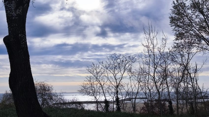 Vreme schimbătoare, în Dobrogea și pe litoral