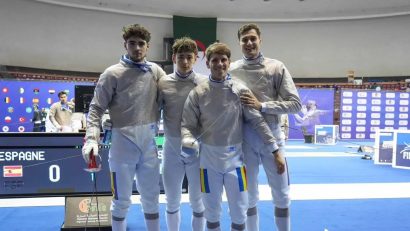 Echipa masculină de sabie a României, medaliată cu argint la Cupa Mondială de la Alger
