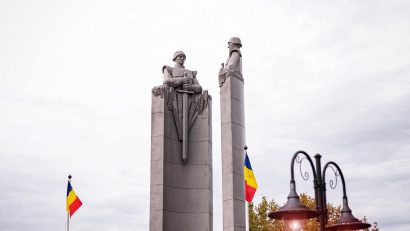 Ministrul Apărării: România datorează recunoştinţă şi respect celor care şi-au jertfit viaţa sub tricolor