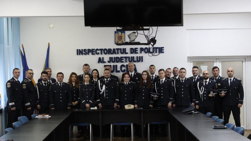 TULCEA: Avansări în gradul profesional cu ocazia Zilei Naționale a României