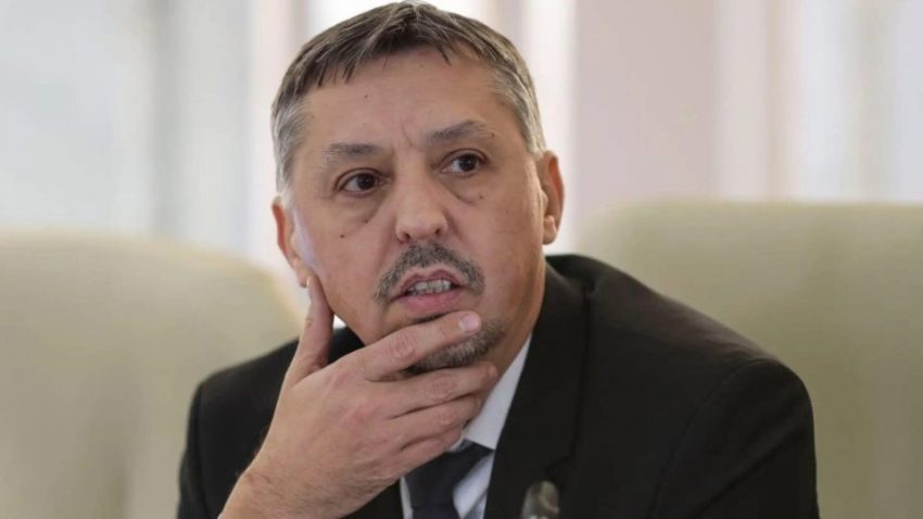 Daniel David: Reducerea cu 10% a cheltuielilor cu salariile nu se va aplica în învățământul preuniversitar